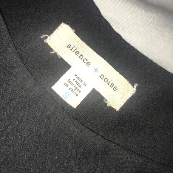 Urban Outfitters Silence + Noise Shift Dress - Picture 3 of 4